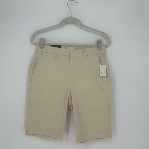 GAP Women’s Stretch Bermuda Shorts – Khaki – Size 4 – NWT - Picture 1 of 4
